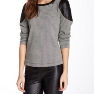 *NWT* W118 by Walter Baker. Black and white top.